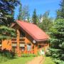 Holiday homes - Jasper National Park Entrance, The Gingerbread Cabin