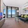 Aparthotels - Melbourne, IFSTAYS Serviced Apartment Upper West Side at CBD