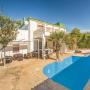 Ferienhäuser - Calafat, Six-Bedroom Holiday Home in Calafat