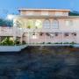 Hotels - Kingston, Jasmine Inn