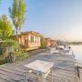 Imbarcazioni - Srinagar, 1 BR Houseboat in Dallake, Srinagar (BEAA), by GuestHouser