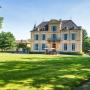 Case di campagna - La Pacaudière, La Pacaudiere Chateau Sleeps 20 Pool WiFi