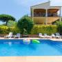 Vily - Mont Barbat, Montbarbat Villa Sleeps 12 Pool