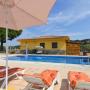 Villen - Caulés, Caules Villa Sleeps 7 Pool