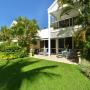 Дома для отпуска - Порт-Дуглас, Port Douglas Mirage Villa 105 (2 BR) Absolute Beachfront