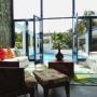 Vily - Mount Irvine, Luxury Villa with Steamroom & Steps down to Surf of Mt Irvine