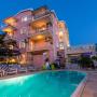 Apartmány - Trogir, Family friendly apartments with a swimming pool Okrug Gornji, Ciovo - 16893