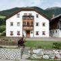 Farmy - Monguelfo, Loefflerhof