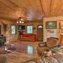 Prázdninové domy - Blue Eye, Cabin on Table Rock Lake with Hot Tub & Fire Pit!