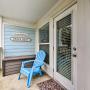 Дома для отпуска - Галвестон, Beachfront Galveston Condo with Pool & Balcony!