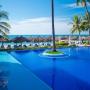 Курортные отели - Пуэрто-Вальярта, Crown Paradise Club Puerto Vallarta