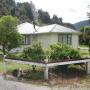 Nyaralók - Franz Josef, Franz Josef Holiday House