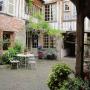 Bed & Breakfasts - Honfleur, Chambres d'Hôtes A L'ecole Buissonniere