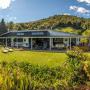 Bed and Breakfasts - Rotorua, City Lights Boutique Lodge