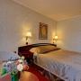 Hotels - Warna, Capitol Hotel