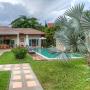 Villen - Rawai Beach, Pommard Villa by Jetta