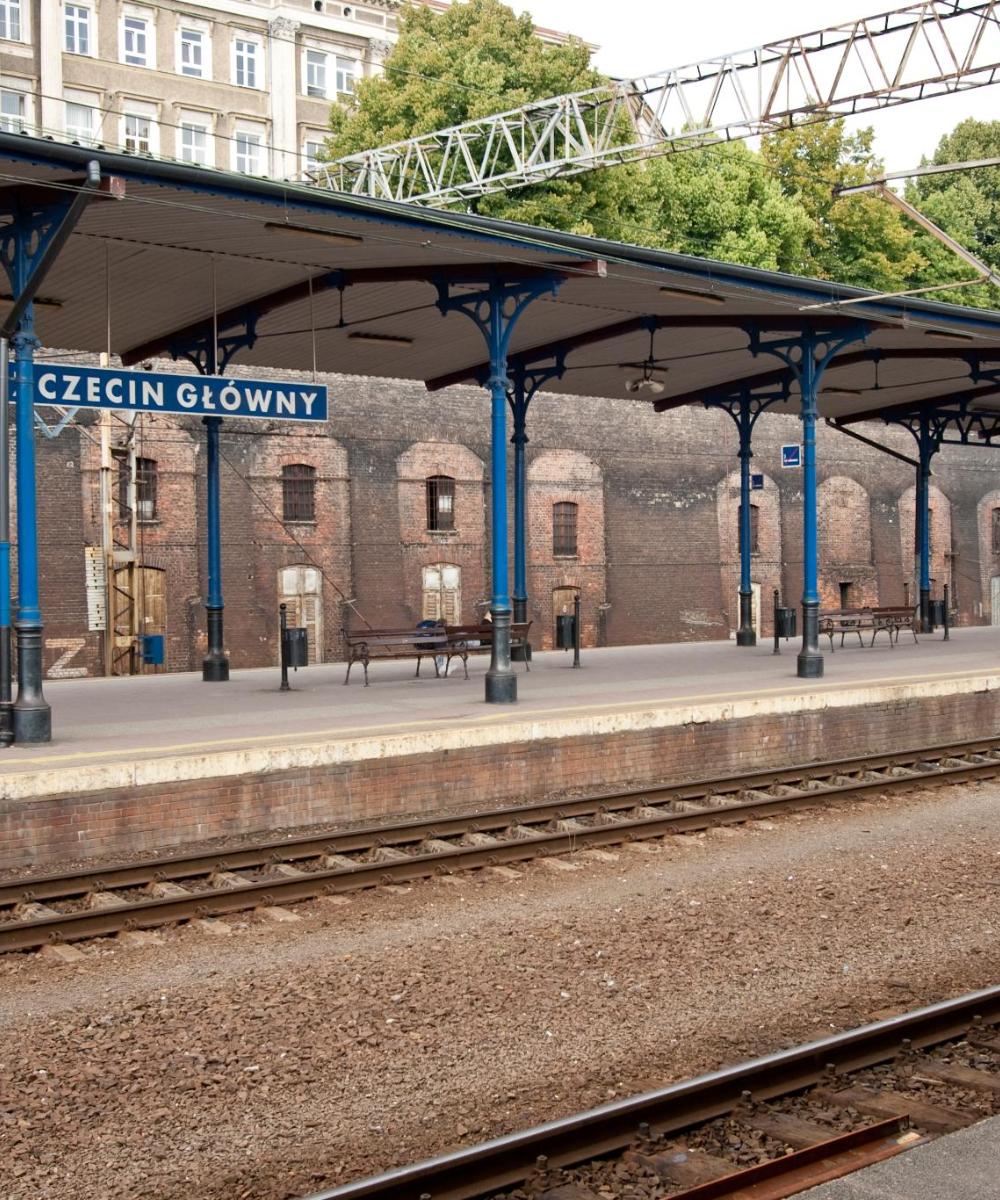 CarFree Rent a Car Car Rental near Solidarity SzczecinGoleniów Airport