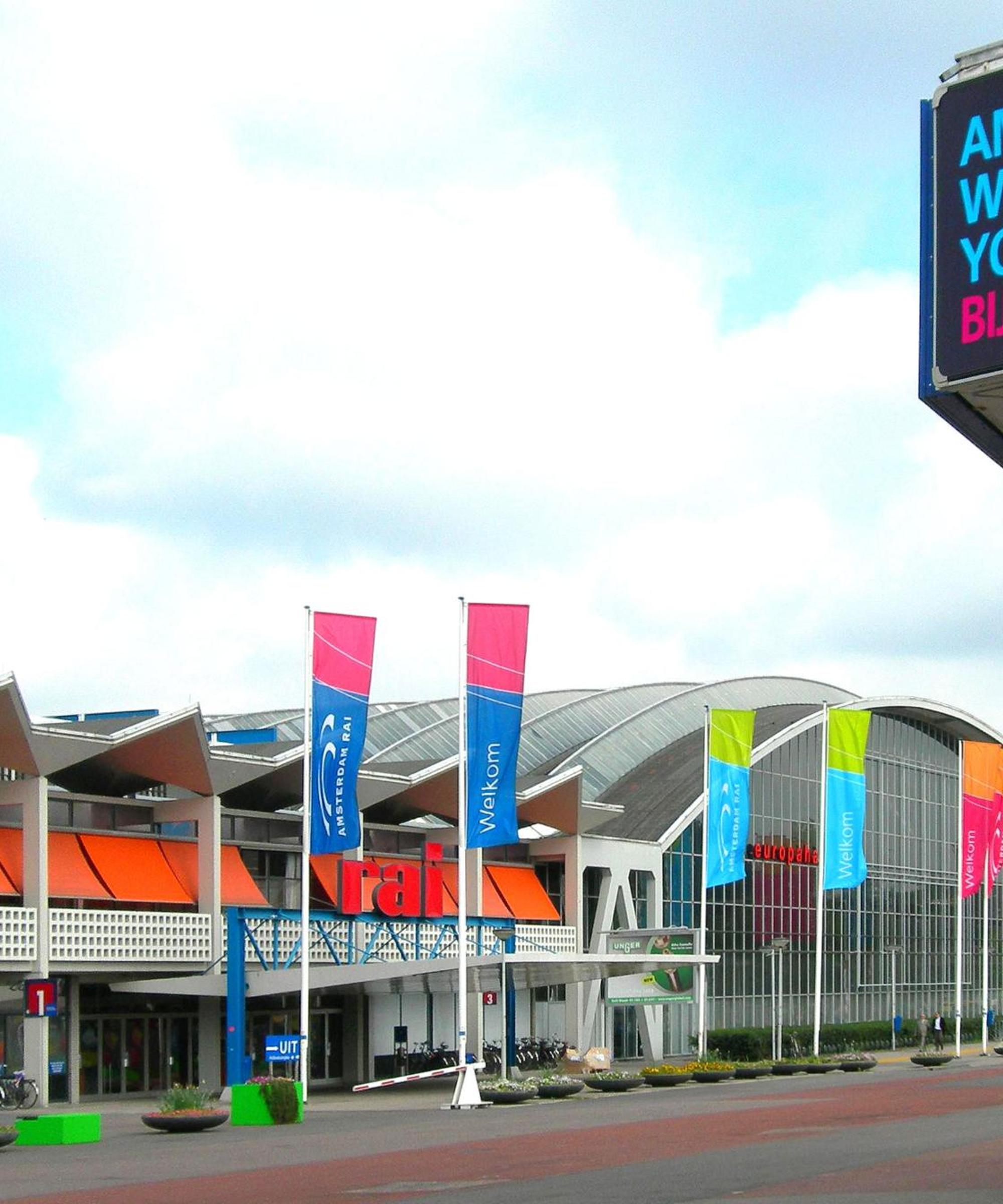 Cheap car hire in Amsterdam find and compare deals