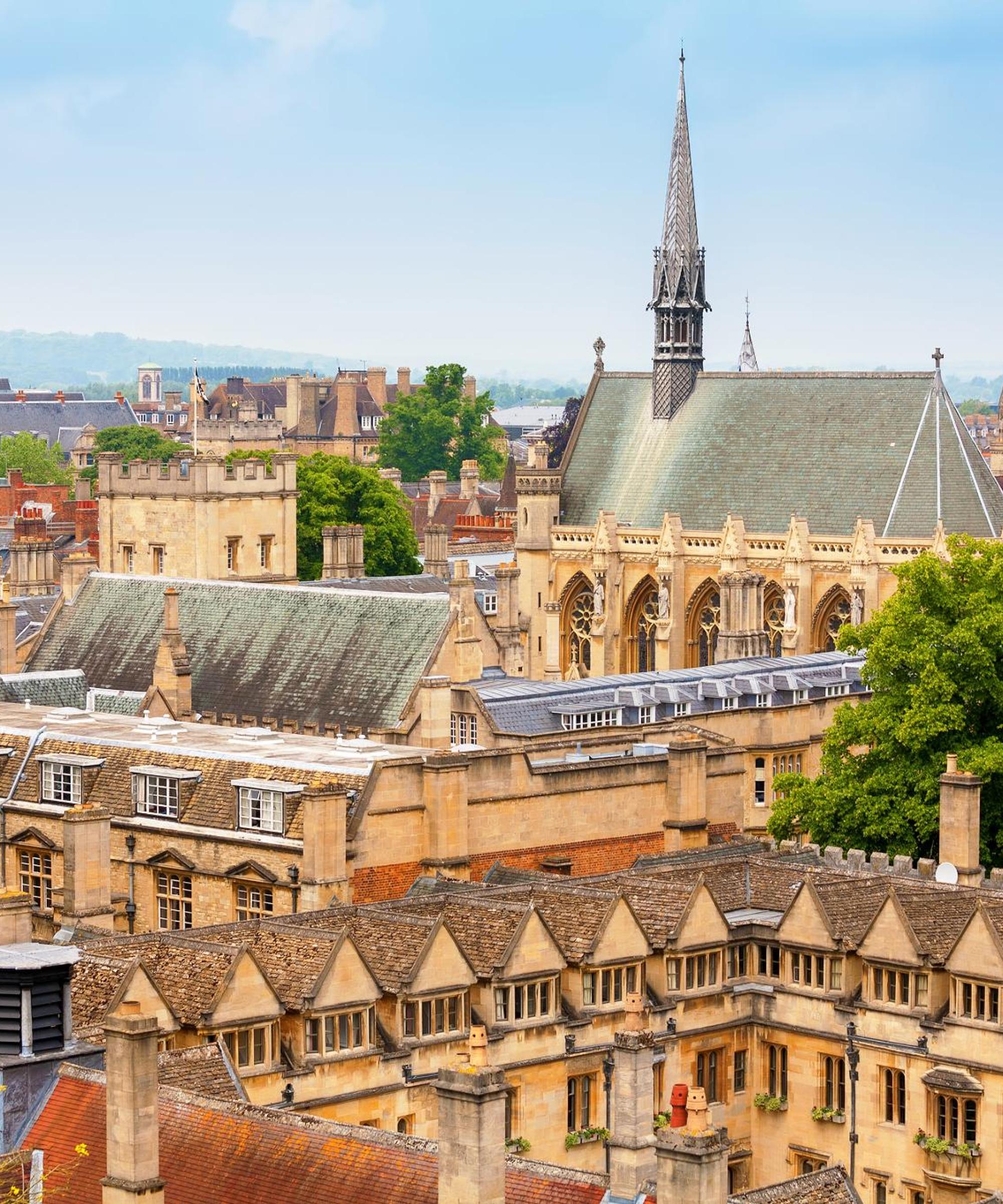 Cheap car hire in Oxford find and compare deals