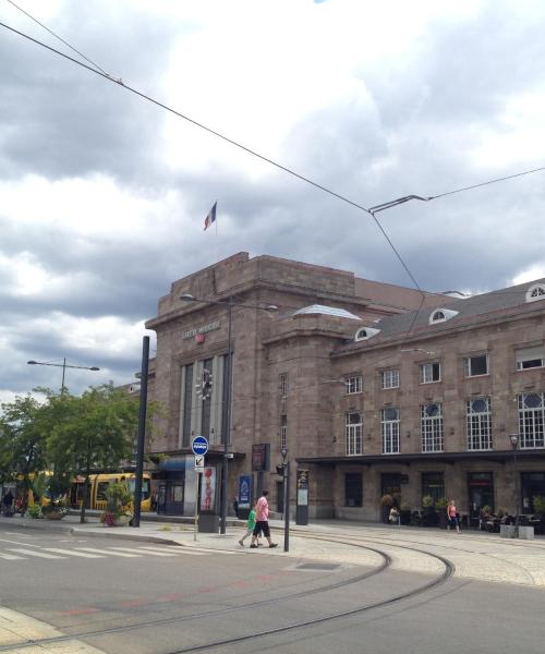 Mulhouse şehrindeki en çok ziyaret edilen simge yapılardan biri. 