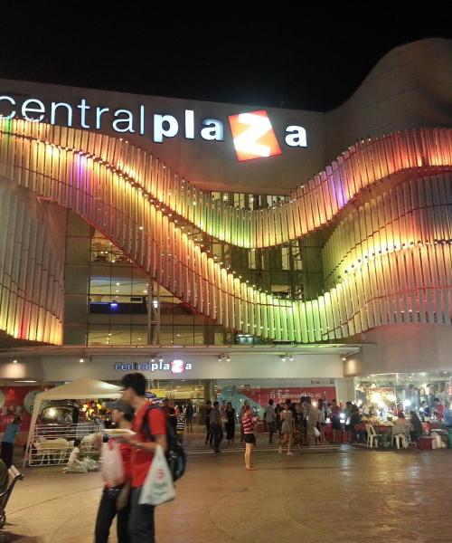 Isa sa mga pinakasikat na landmark sa Udon Thani.