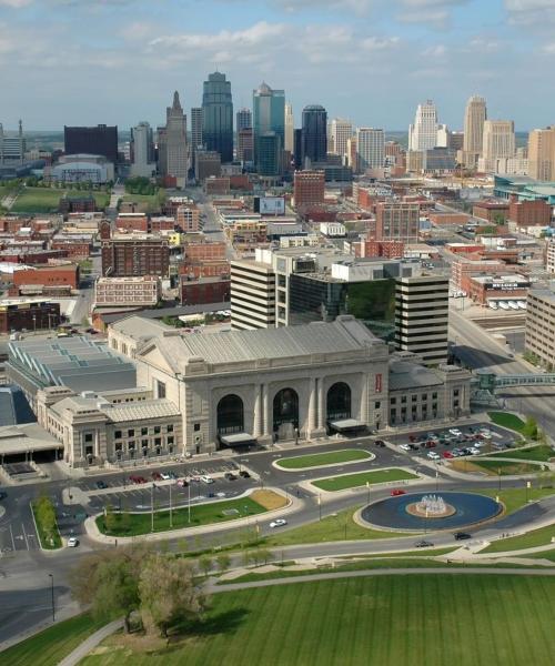 Salah satu landmark yang paling sering dikunjungi di Kansas City.