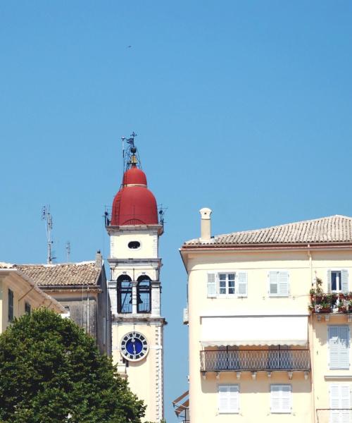 Một trong những địa danh được ghé thăm nhiều nhất ở Corfu Town.