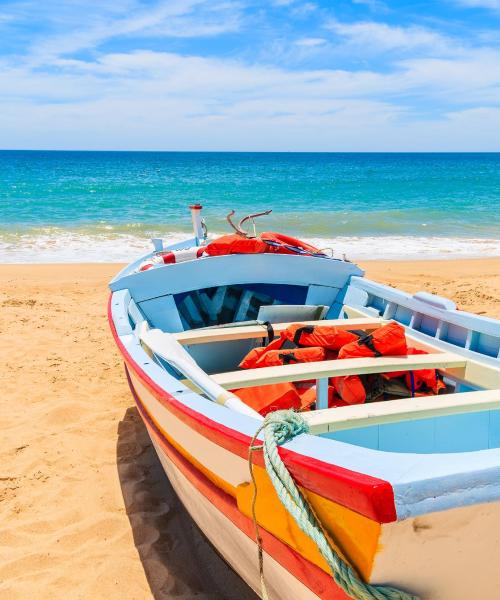 Uno de los lugares de interés más visitados de Armação de Pêra.