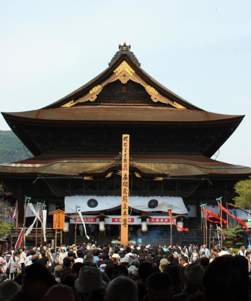 Eine der meistbesuchten Sehenswürdigkeiten in Nagano.