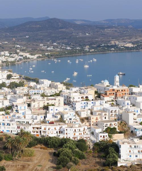 Un dels llocs d'interès més visitats a Adamas.