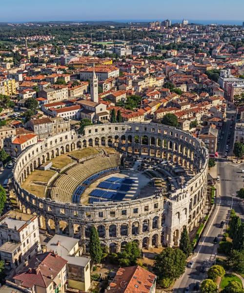 Um dos lugares mais visitados em Pula.