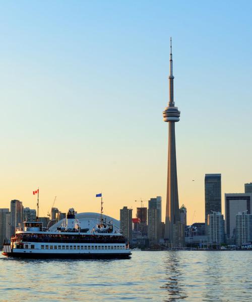 Salah satu landmark yang paling sering dikunjungi di Toronto.