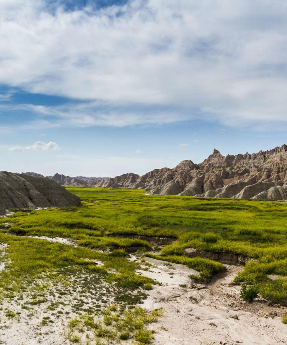 Book cheap flights to North Dakota