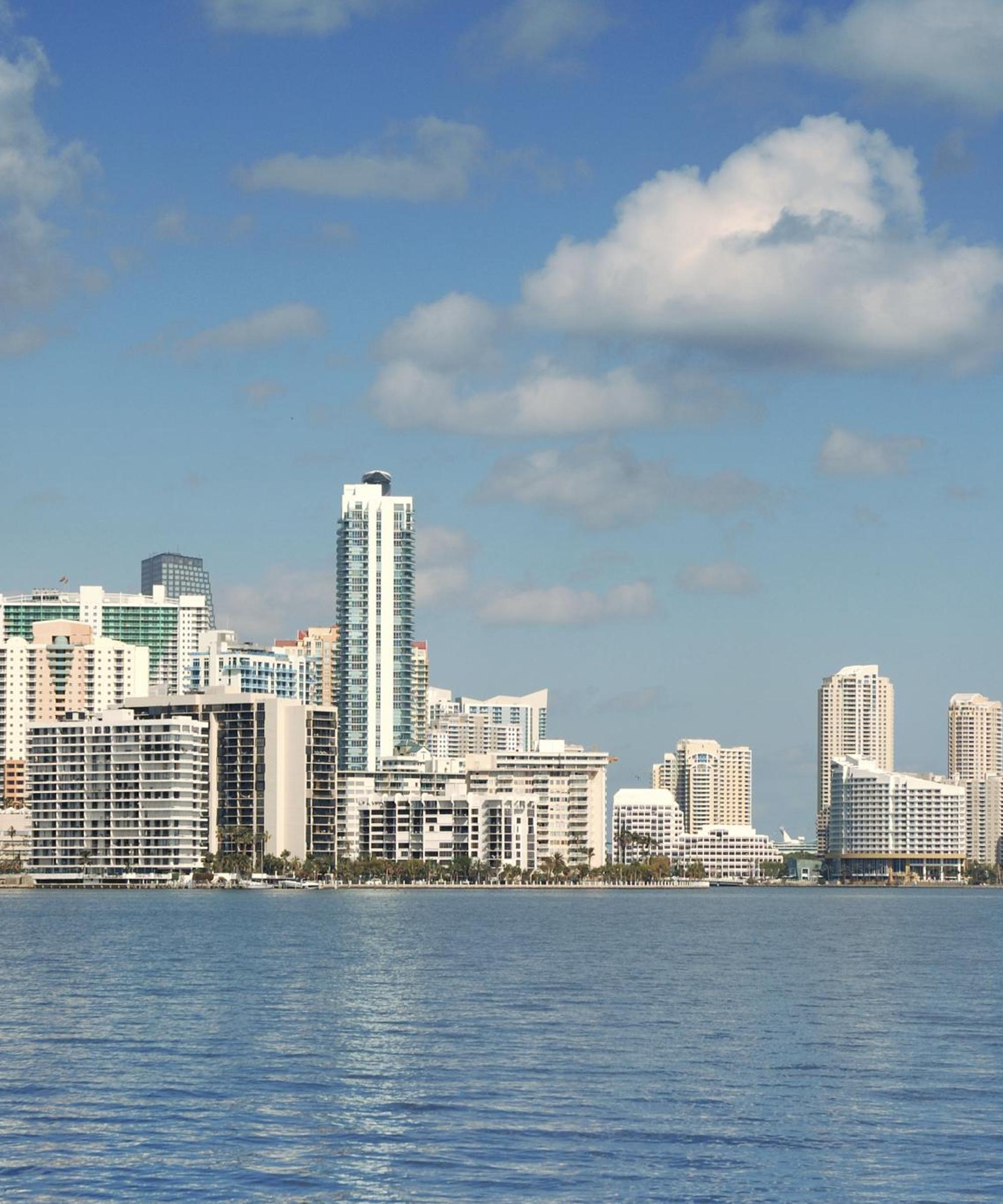Book cheap flights to Miami Metropolitan Area