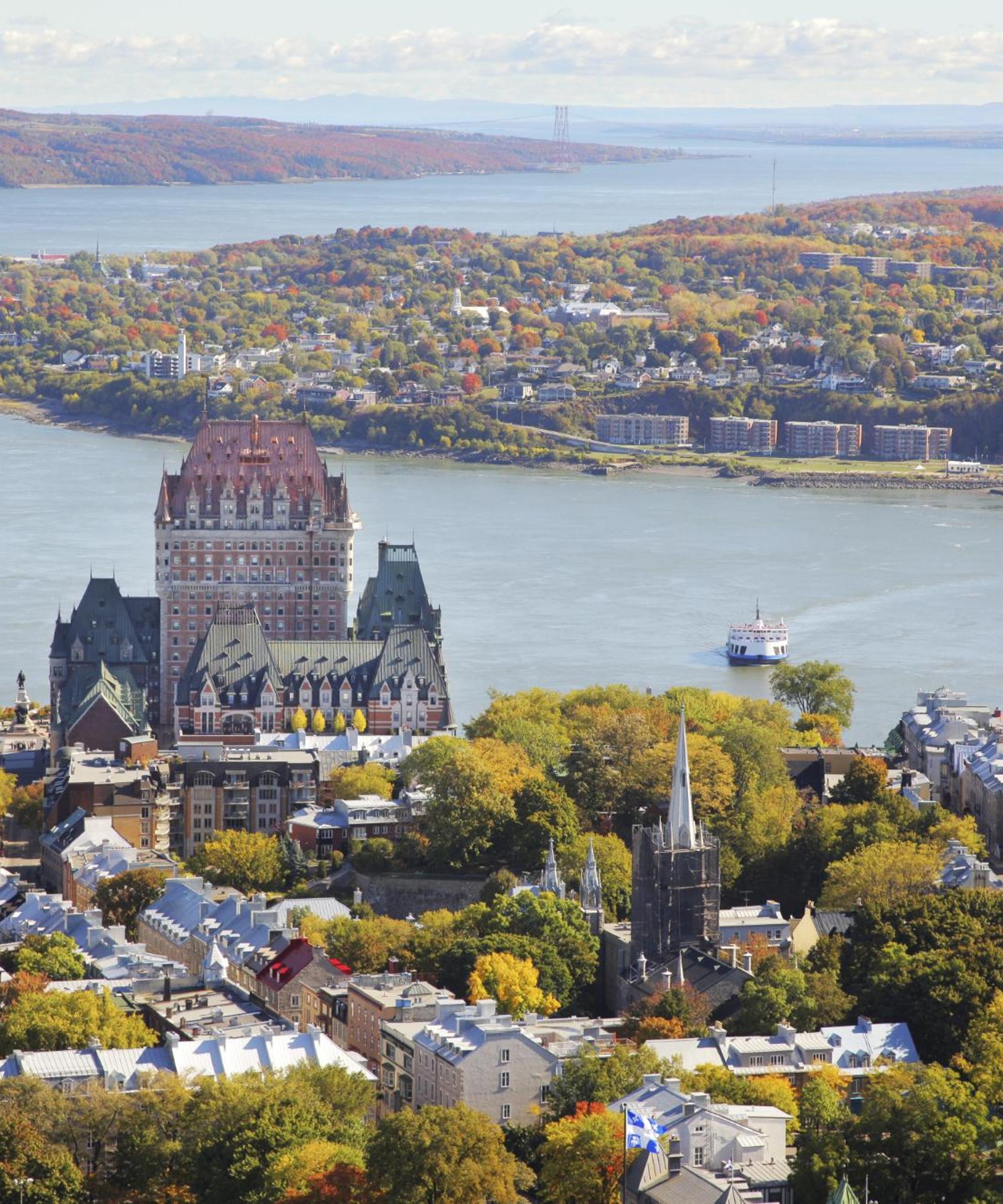 Book cheap flights to Quebec city and area