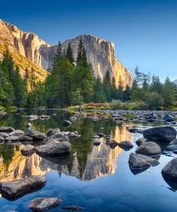 A beautiful view of Yosemite National Park.