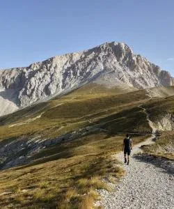 Όμορφη θέα της περιοχής Gran Sasso