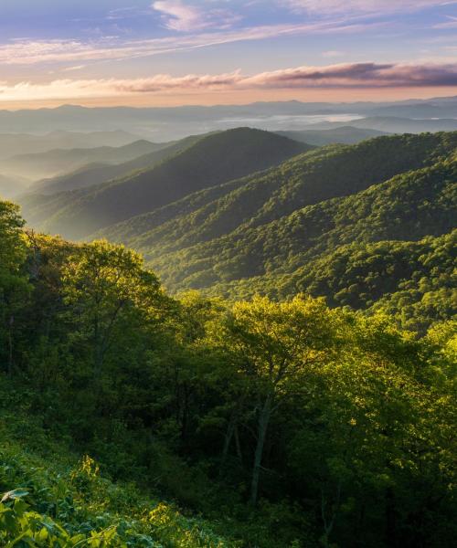 วิวสวยงามของ Blue Ridge Mountains