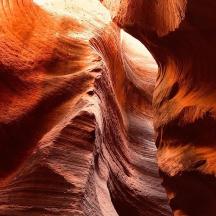 ein Blick auf einen Slot Canyon in der Wüste