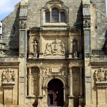 a large stone building with a large doorway