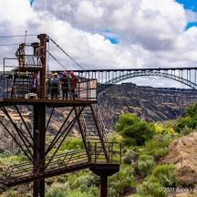 những người trên tháp quan sát ở Grand Canyon