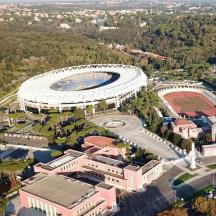 eine Luftaufnahme eines Fußballstadions