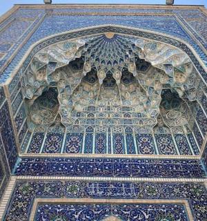 带有图案的建筑的特写