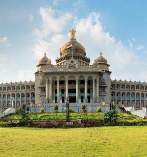 a large building with a dome on top of it