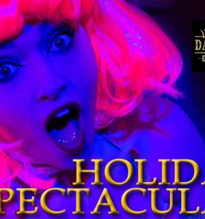 一张粉红色头发女人的海报