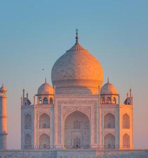 日落时分的泰姬陵景色
