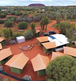 农场和建筑群的鸟瞰图
