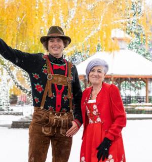 一名男子和一名女子站在雪地里