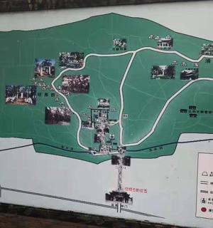 带有公园地图的标志