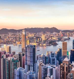 摩天大楼林立的大城市景观